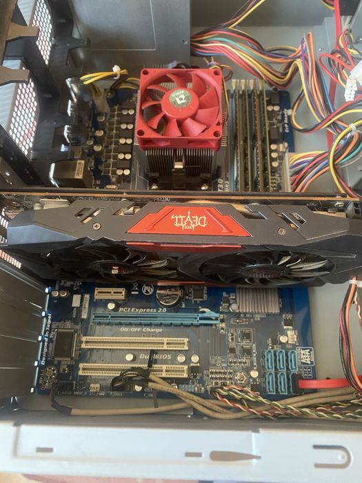 Компютър за игри AMD FX-6100 3.3-3.9GHz,16GB DDR3,RX470 RED DEVIL