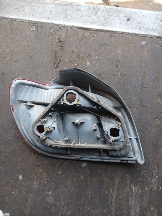 Фонарь Тоета Ярис правый