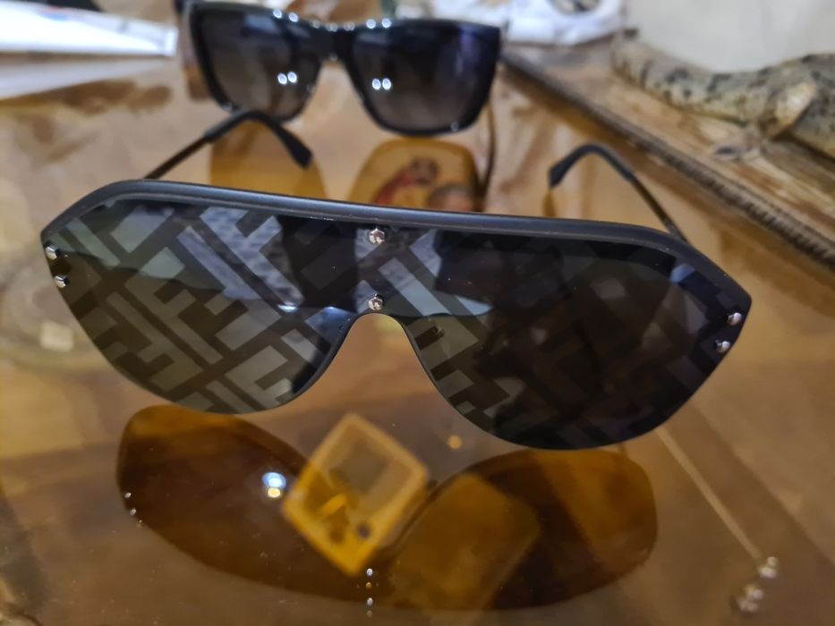 Очки  солнцезащитные