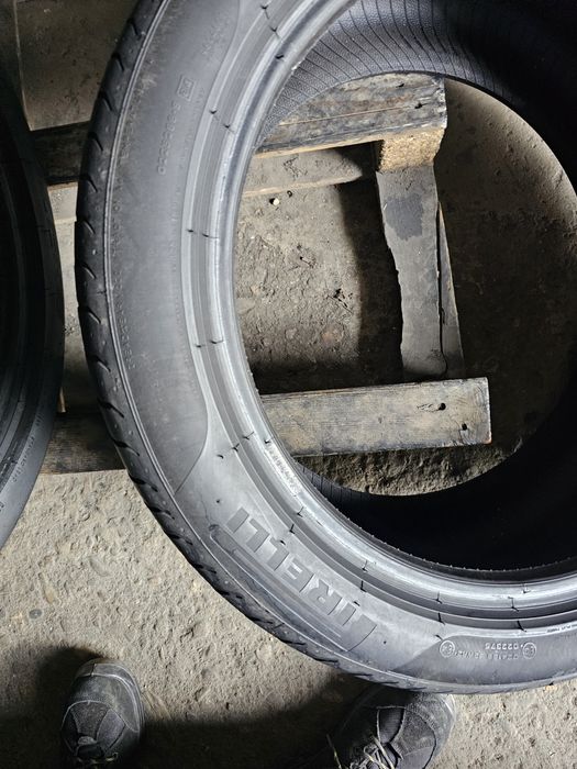 2 anvelope vara 275 40 19 Pirelli Runflat