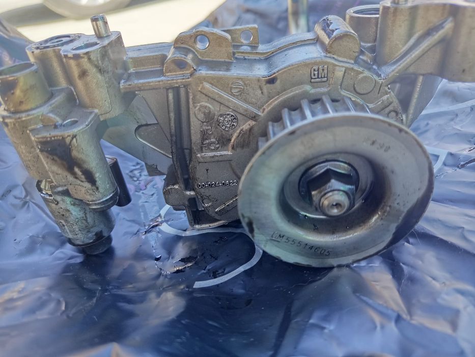 Pompă ulei OPEL ASTRA K 1.5 DVH