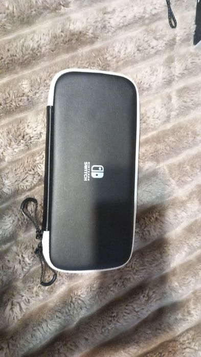 Nintendo Switch OLED alb