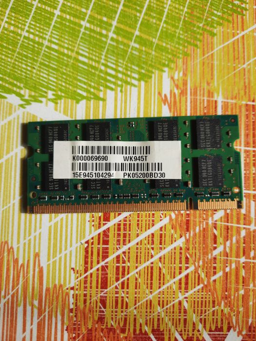 2 GB DDR2  Samsung