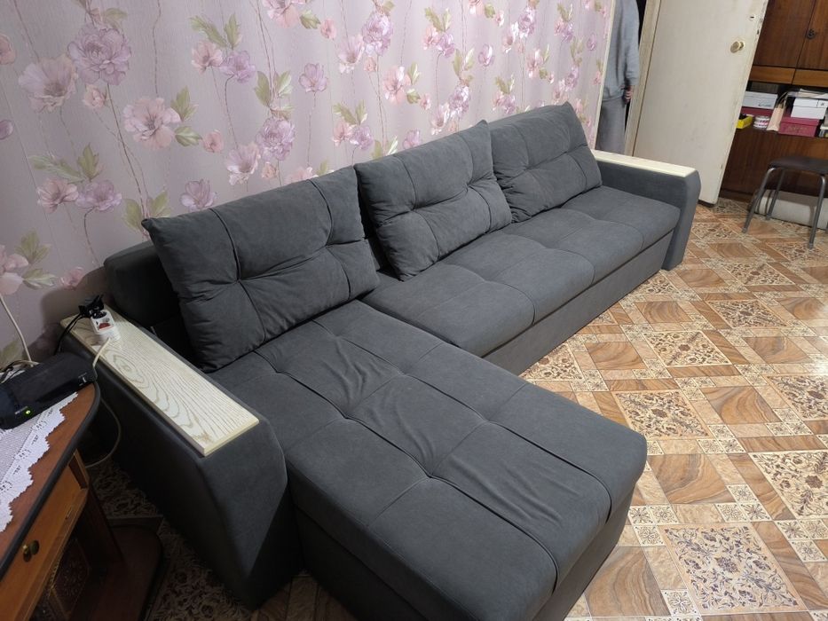 Продам новый диван