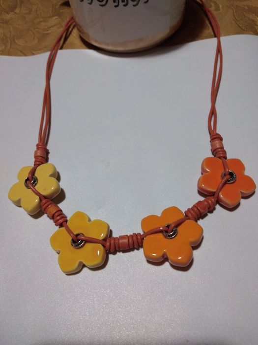 Бижута от керамика, ръчна изработка