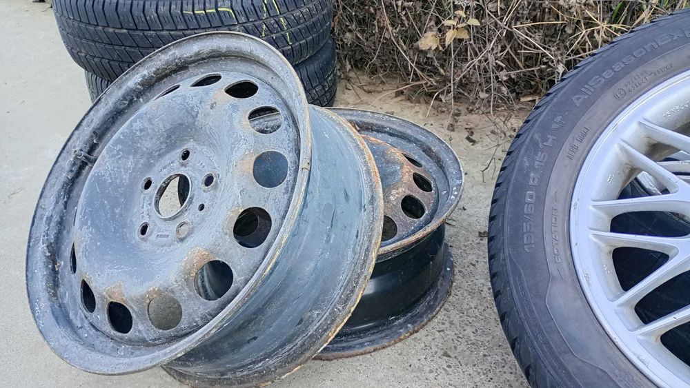 Vând pachet roți Mazda: 4x jante aliaj R15 + anvelope 195/60 R15+bonus