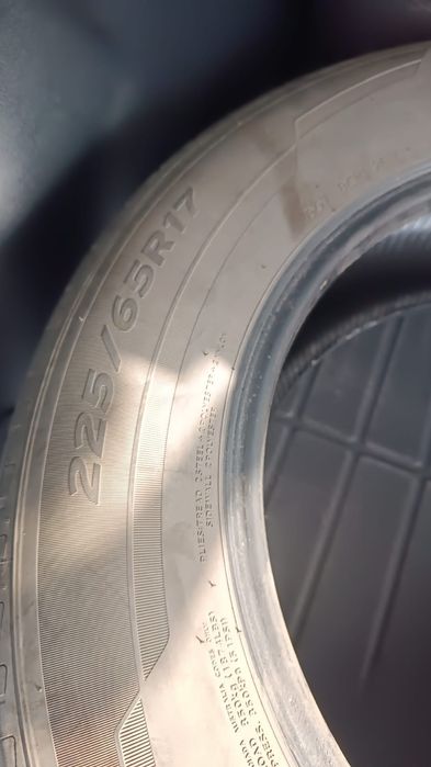 Продам шины Laufenn 225/65R17