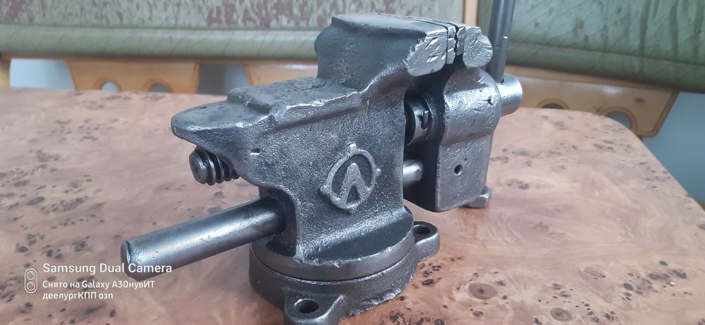 тиски ленинград ссср