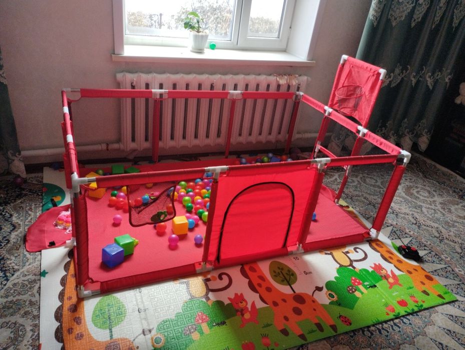 Продам манеж игровой