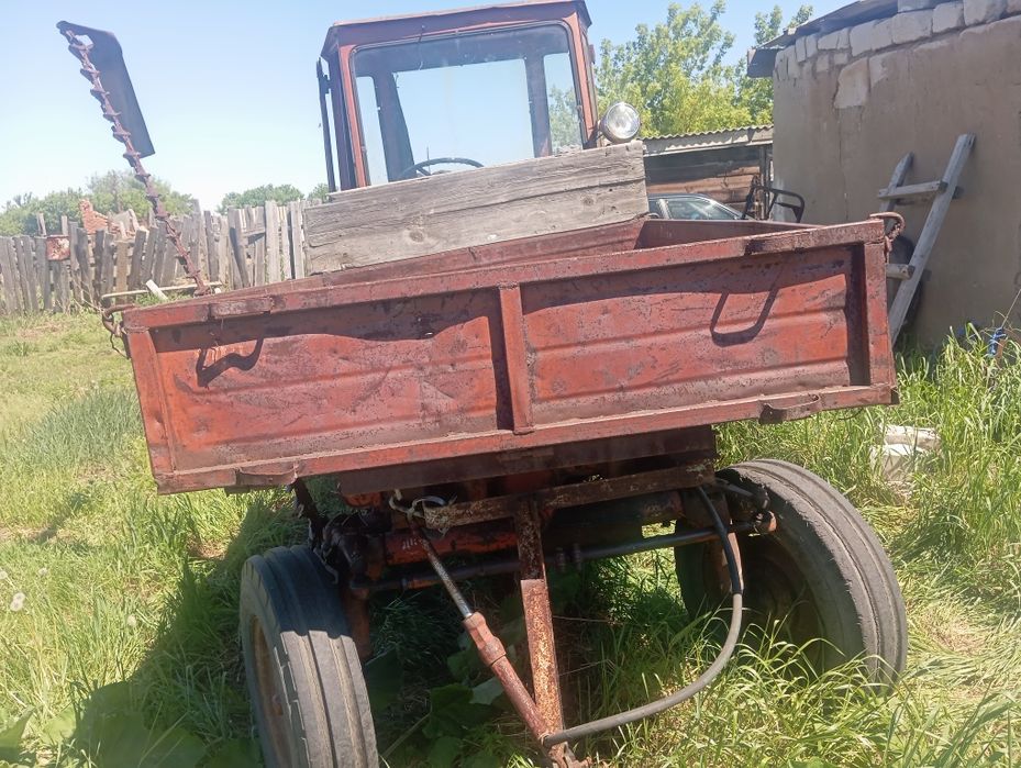 Продам трактор Т16