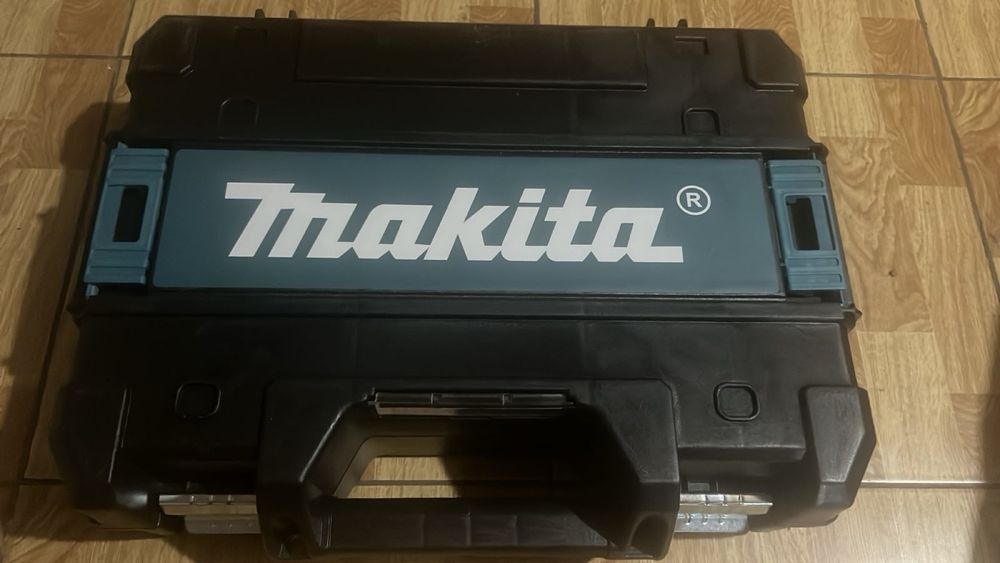 Уровень лазерный  makita bosch
