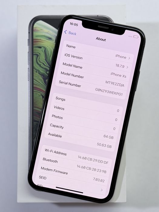 iPhone XS Black 92% battery