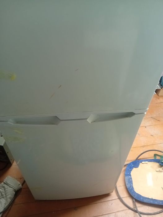 Продам холодильник Vestel