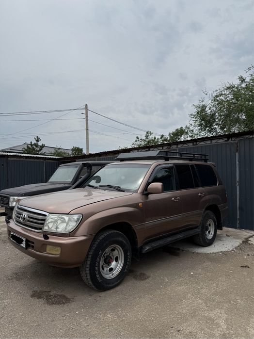 Toyota Land Cruiser 105. Diesel