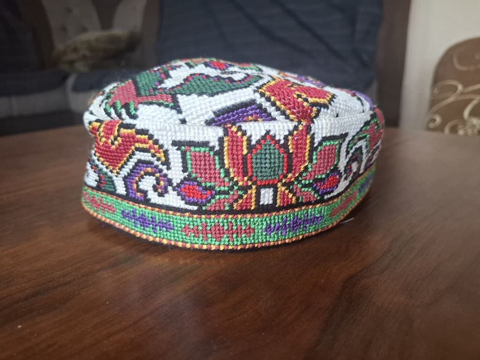 Тюбитейки национальный для мужчин ручной.