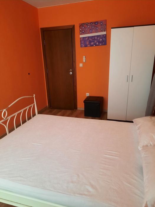 Дава се под наем Двустаен апартамент в Варна, Център - 80 кв.м за 612 € - Снимка #8