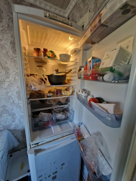 Продам холодильник