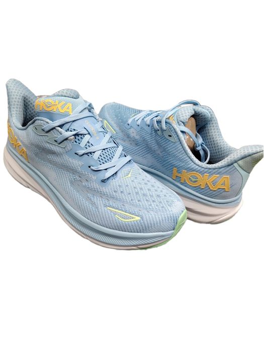 H O K A                Мъжки  обувки за бягане и спорт.