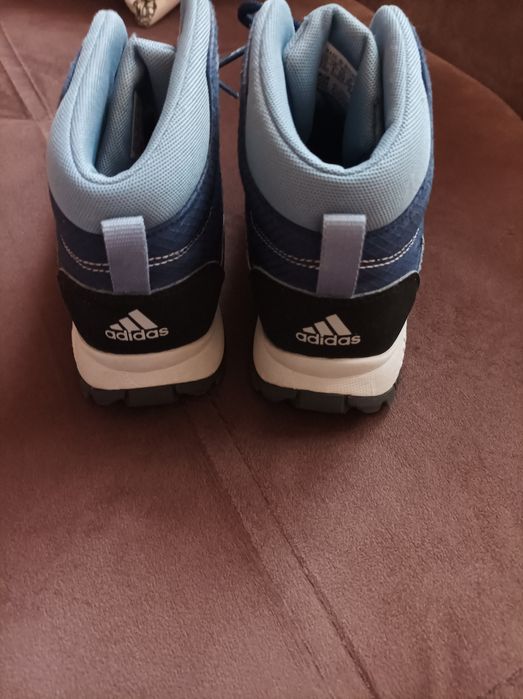 Боти на Adidas сини