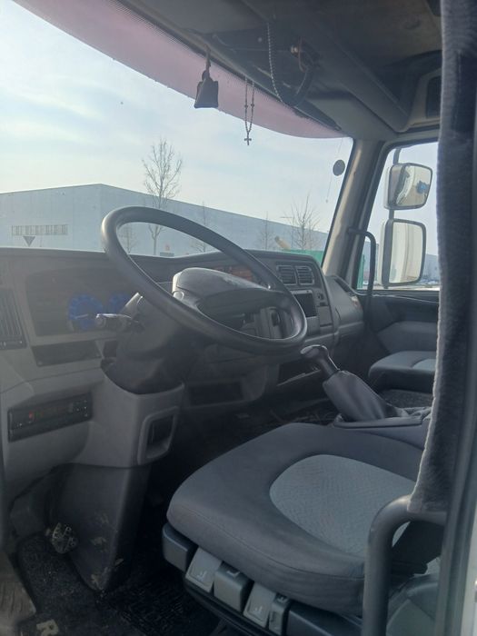 Camion Renault  7.5 tone km Reali 153. 000  !!!