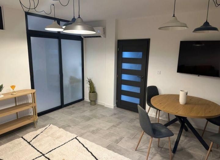 Дава се под наем Тристаен апартамент в София, Овча купел 1 - 100 кв.м за 700 € - Снимка #1