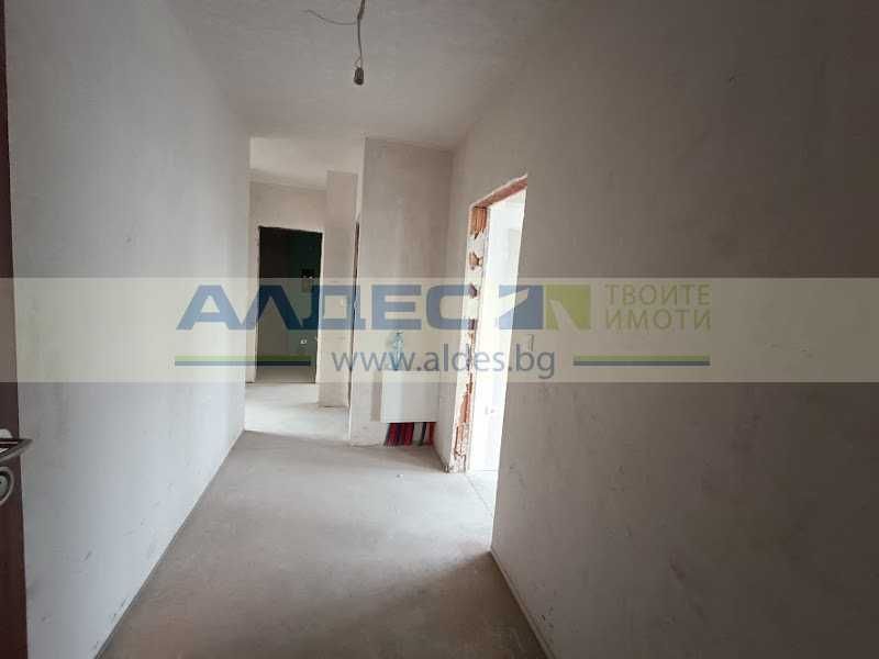 Продава се Тристаен апартамент в София, Разсадника - 89 кв.м за 2575 €/кв.м - Снимка #10