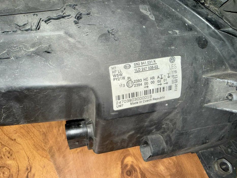 Ляв фар за Фолцваген Тигуан 2012г