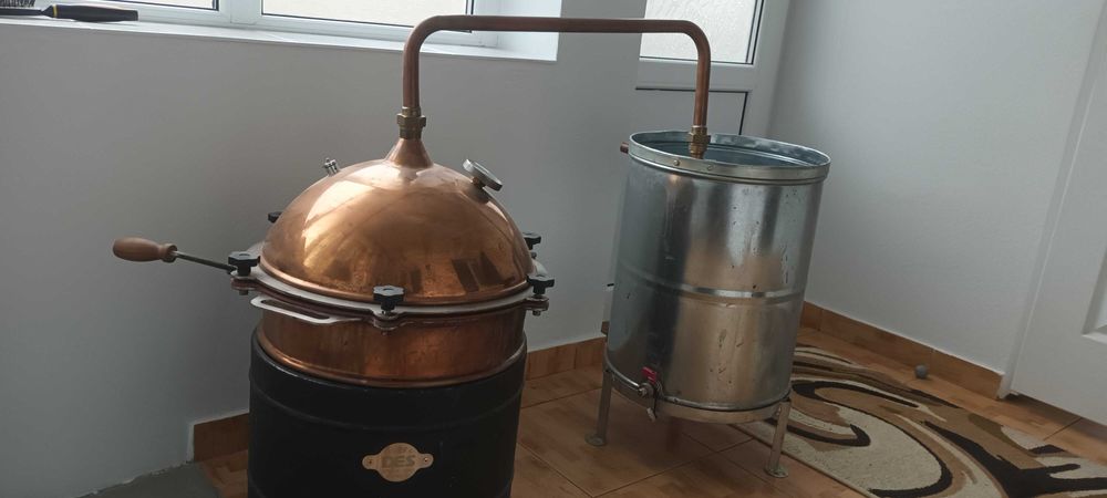 Vând cazan țuică 35L din cupru