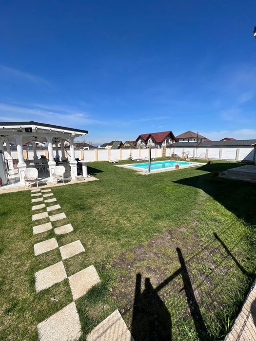 Casa de vanzare in Izvor