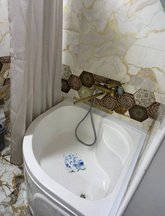 Юнусабад 13. Новостройка Икат. 1/4/11