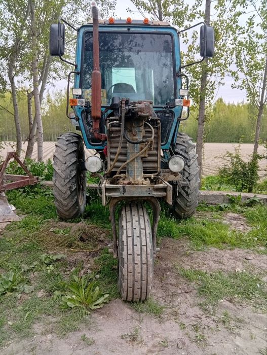 Mtz 80 sotiladi  dakumentlari bor