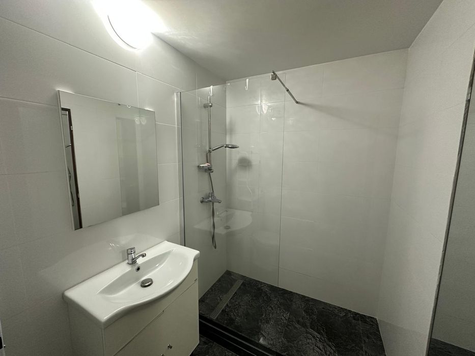 Apartament cu 2 dormitoare+livingspace de inchiriat