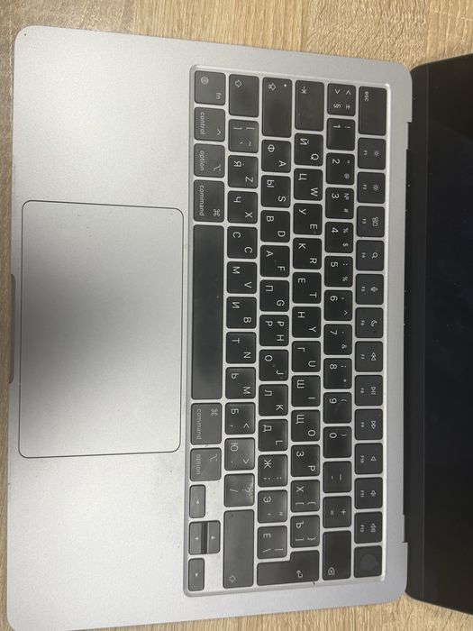 MacBook Air 13.6 M2 8/256