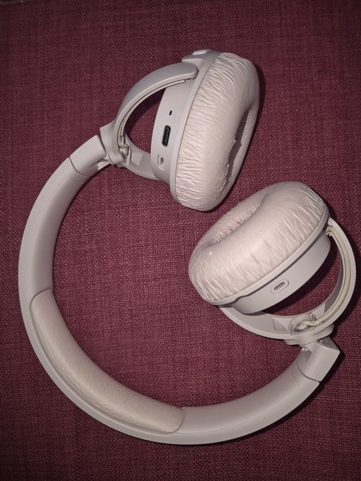 Vand casti JBL tune 660 NC roz