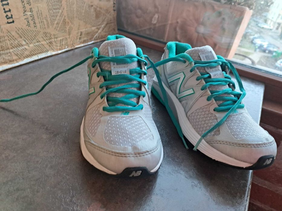 детски/дамски маратонки момче,кецове,спортни обувки,New Balance38