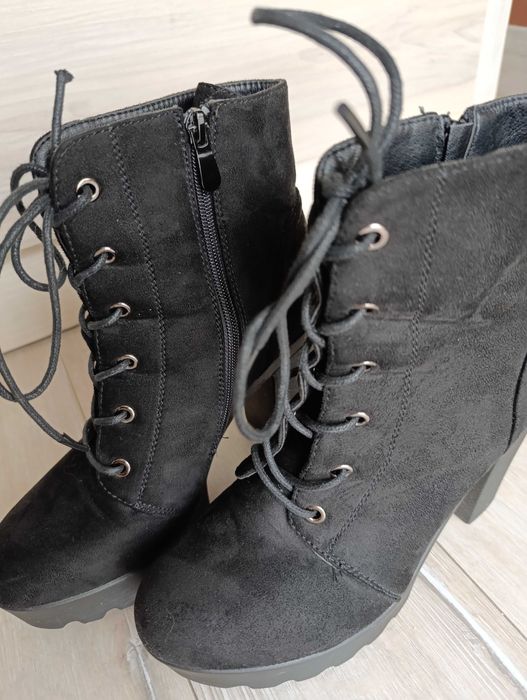 Зимни дамски боти