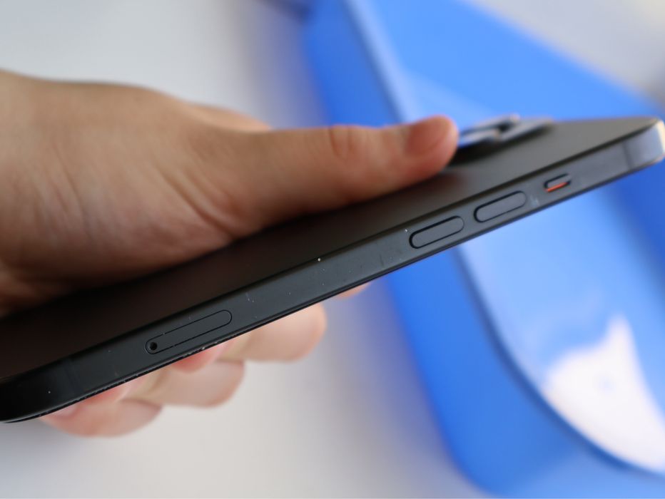 Iphone 15 , 256 black