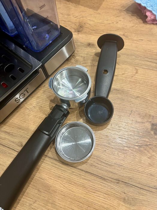 Продам кофе машину SGT