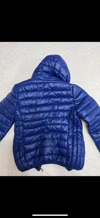 Продам куртку на мальчика 6-8 лет