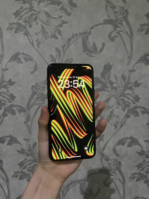 Продам айфон 11 про макс