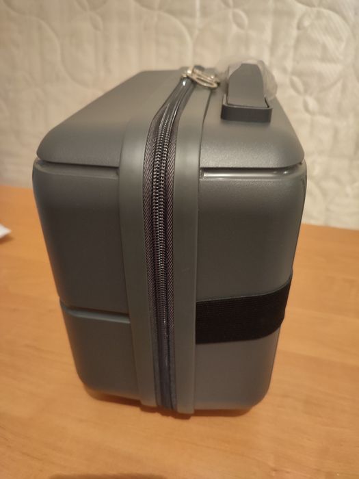 ,Кейс дорожный женский