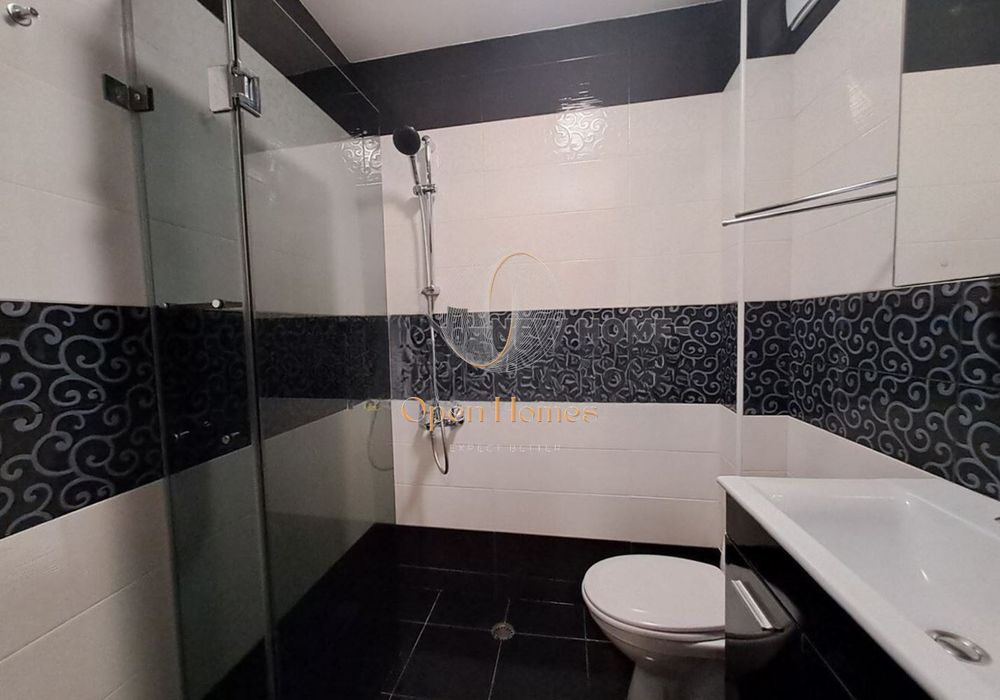 Продава се Тристаен апартамент в Пловдив, Христо Смирненски - 80 кв.м за 1963 €/кв.м - Снимка #10