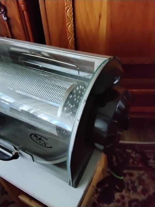 VIND ROTISOR MIC DE CASA  e perfecr fucțional