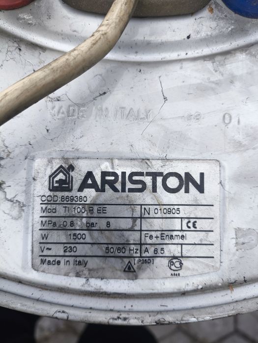 Водонагреватель Ariston