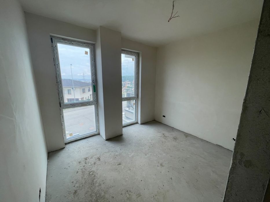 Apartament 3 camere Zona Vivo (semifinisat)