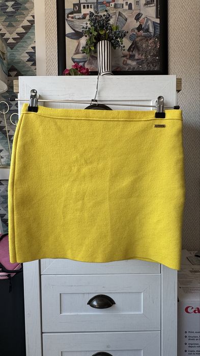 Нова дамска пола Dsquared2 размер S