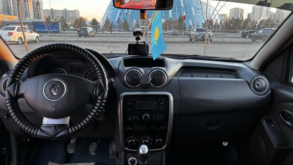 Продам ренаулт дастер