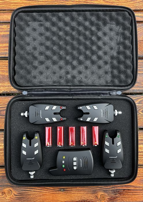 Сигнализатори 4+1 с централа и куфарче