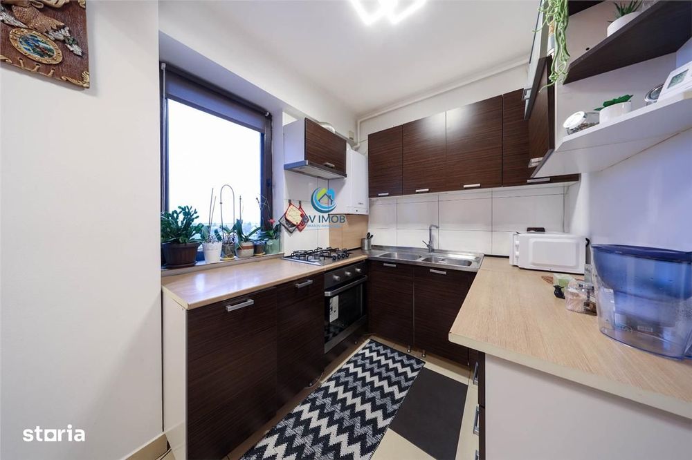 Vanzare apartament 3 camere Ghimbav,, bloc 2010, parcare subterana