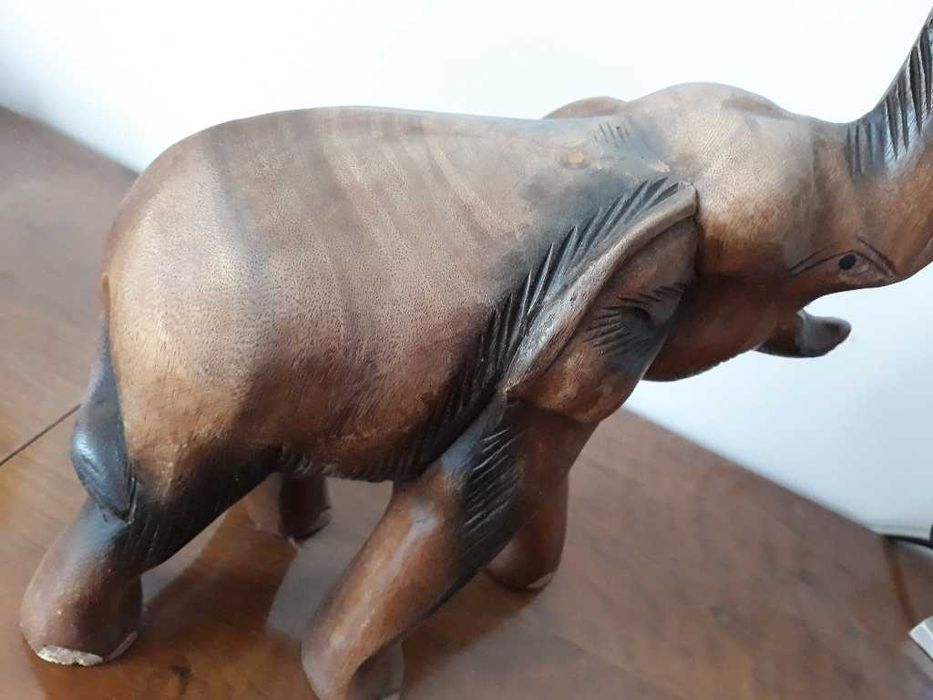 Слон Дърворезба 40х30см.